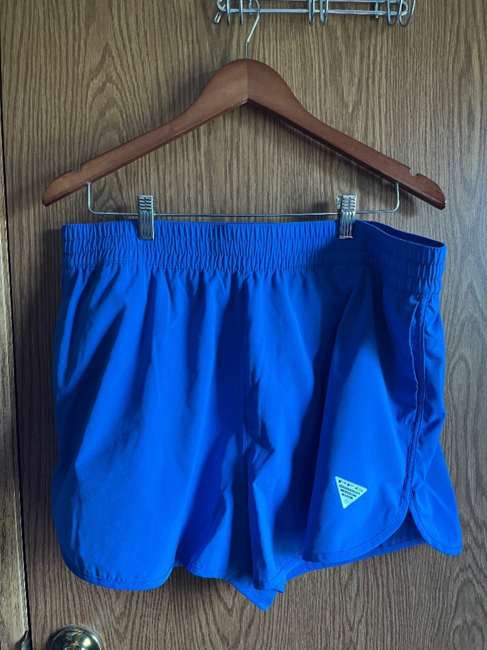 Womens Columbia PFG shorts